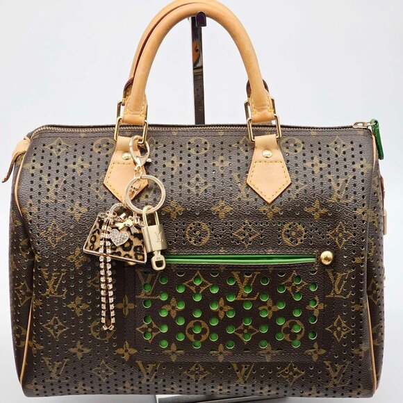 100% Auth Louis Vuitton Lock & Key with unbranded Bagcharm, Keycharm, Keychain - Picture 1 of 9